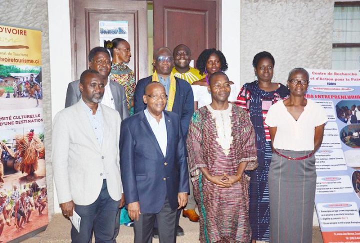Conférence du DG de Côte d’Ivoire Tourisme au CERAP : tourisme, innovation, développement et connaissance traditionnelle au centre des échanges