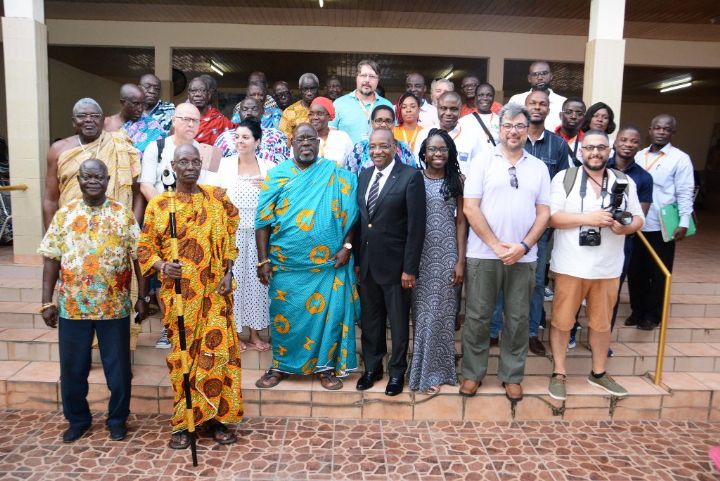 Tourisme: des tour-opérateurs et journalistes brésiliens visitent des réceptifs hôteliers d’Abidjan et la cour royale de Grand-Bassam.