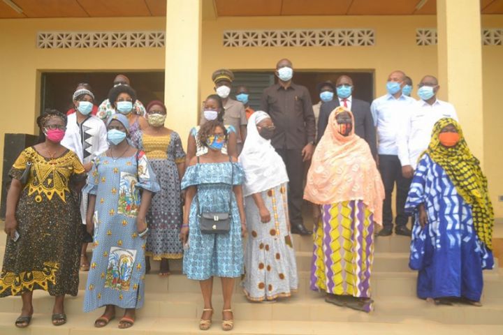 Fête des mères : Le ministre Sidi Touré « gâte » les mamans de Béoumi et Sakassou