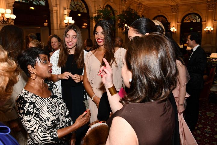 2ème gala international de la fondation Servir à Paris: Mme Bédié lève des fonds pour sauver les malades