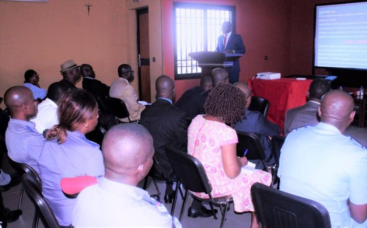 Des actes d’incivisme décriés lors d’un panel à Abidjan