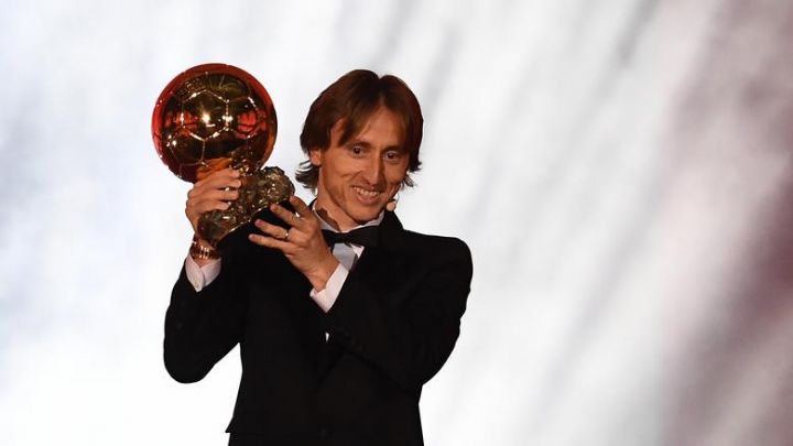 Luka Modric remporte le Ballon d’Or France Football 2018 : « Je suis fier, c’est un honneur, des émotions extraordinaires en ce moment »