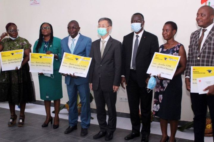 La Chine octroie des bourses d’études à une centaine d’élèves ivoiriens