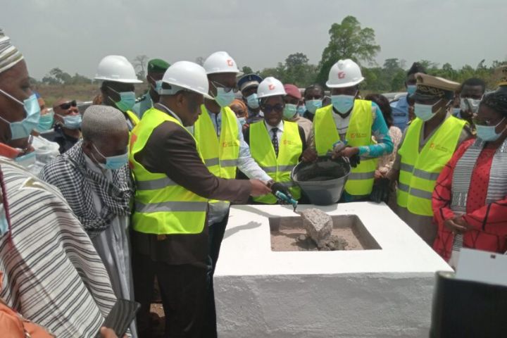 Pose de la première pierre de l’hôpital général de Sinfra