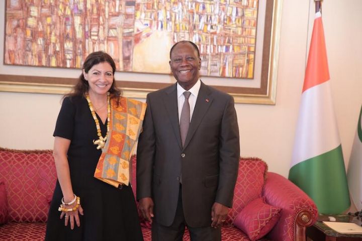 Le Président Ouattara échange avec la maire de Paris