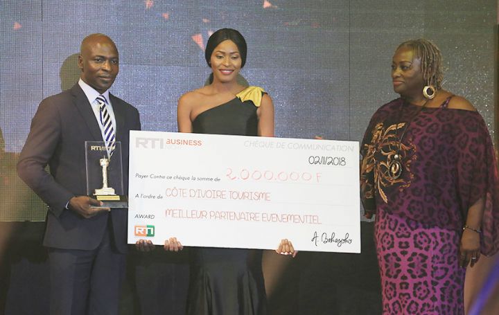 Côte d’Ivoire Tourisme sacrée Award du meilleur partenaire évènementiel du groupe RTI