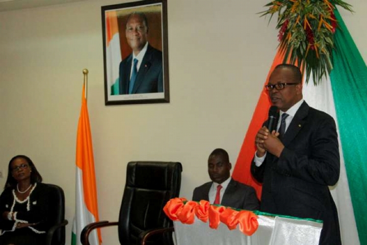 Le ministre Alain Lobognon prône 