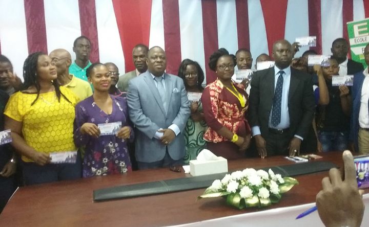 Education-formation: Prof Tiémoko Doumbia offre  des prises en charge pour des cours d’anglais intensifs à 200  jeunes