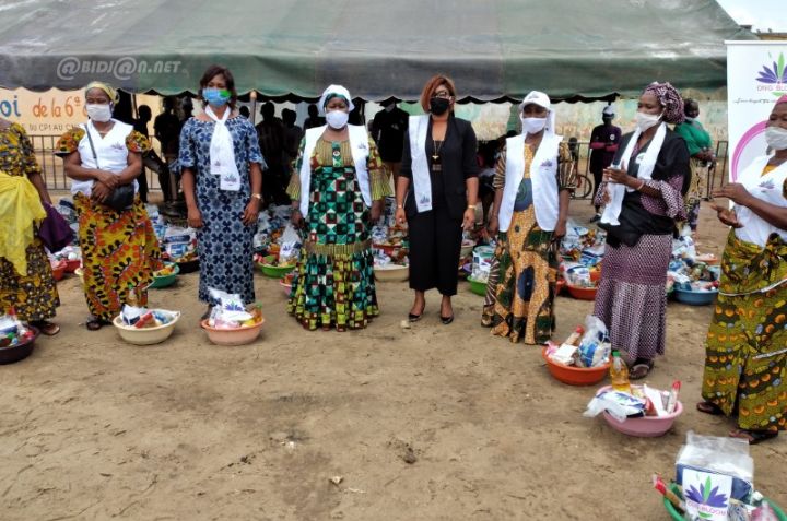 Covid-19: les femmes d’Abobo reçoivent des kits alimentaires et de protection