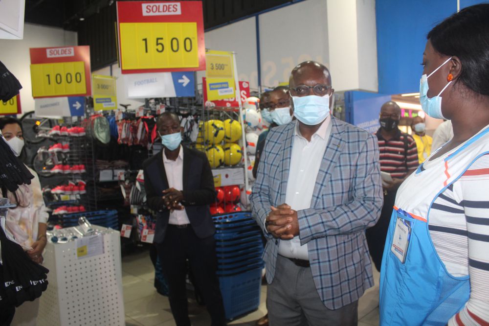2e Période des ventes soldes 2021 : le ministère en charge du Commerce effectue une visite dans plusieurs espaces commerciaux