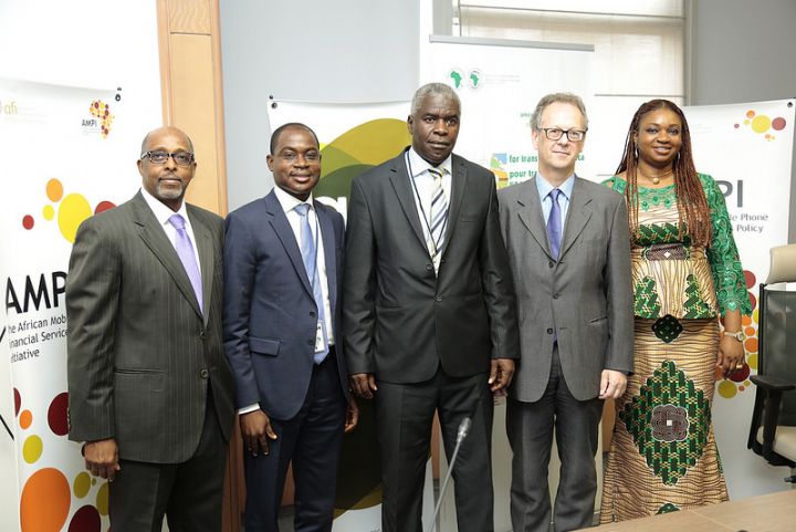 La BAD et l’Alliance pour l’inclusion financière signent un mémorandum d’accord pour améliorer l’accès aux services financiers sur le continent