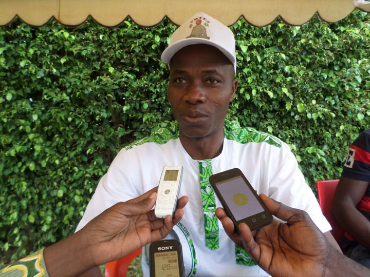 Frais alloués au COGES: Le sénateur Koumoin René se dresse contre les autorités du système éducatif