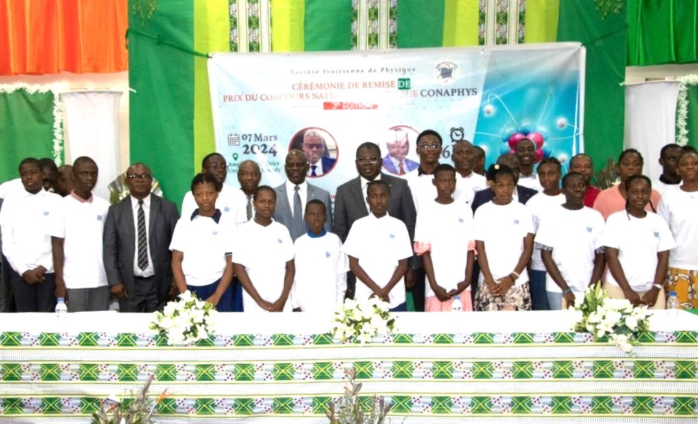 3ème édition du Concours national de physique : 32 lauréats dont 10 filles récompensés
