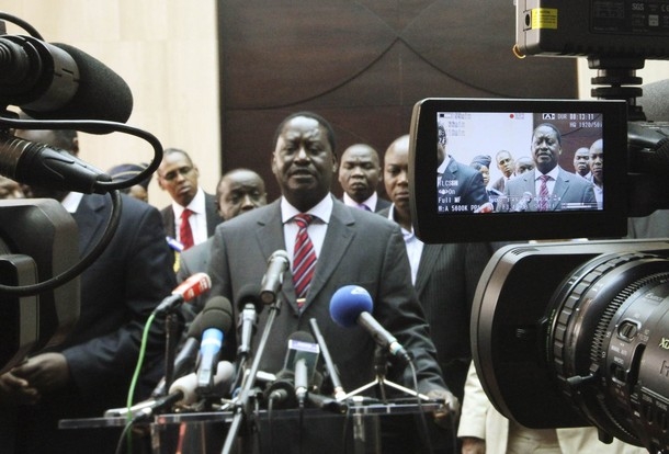 Mediation Dans La Crise Ivoirienne : Odinga récite la leçon Sarkozy et se tire