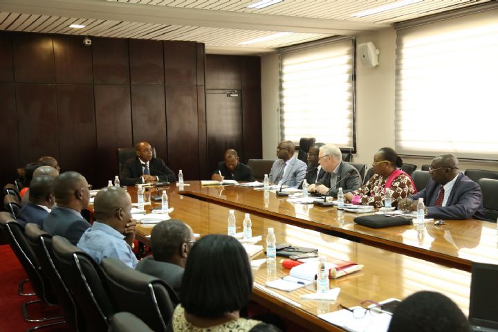 Candidature de la Côte d’Ivoire pour abriter la 5ème Conférence Internationale sur la gestion des boues de vidange : Le ministre Isaac DE reçoit une mission d’évaluation
