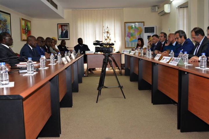 Coopération : le ministre de l’intérieur a échangé avec une délégation de maires portugais