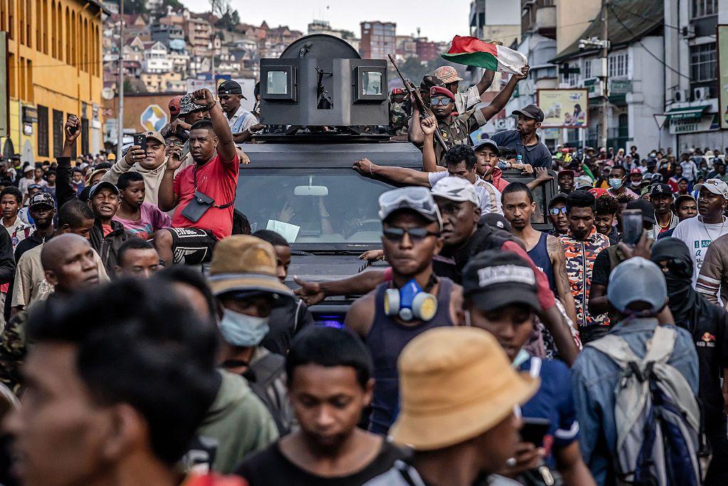 La plus grande manifestation de la Gen Z à Madagascar soutenue par une unité de l'armée ce samedi