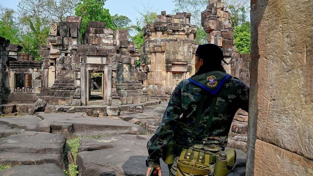Pourquoi la Thaïlande et le Cambodge sont-ils en conflit ? Et que pourrait-il se passer ensuite ?