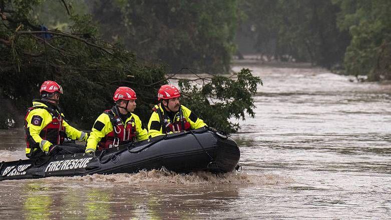 Au moins 81 morts, dont 15 mineurs, dans les « terribles » inondations au Texas