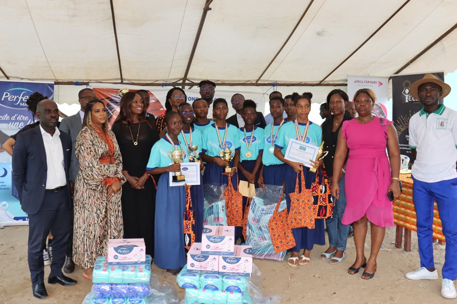 8ème Edition du Concours Féminin d’Art Oratoire et de Débats : Dagloh Fadela Dorcas remporte le « Prix Ong Yelenba-Women In Action de la 2ème Meilleure Oratrice  »