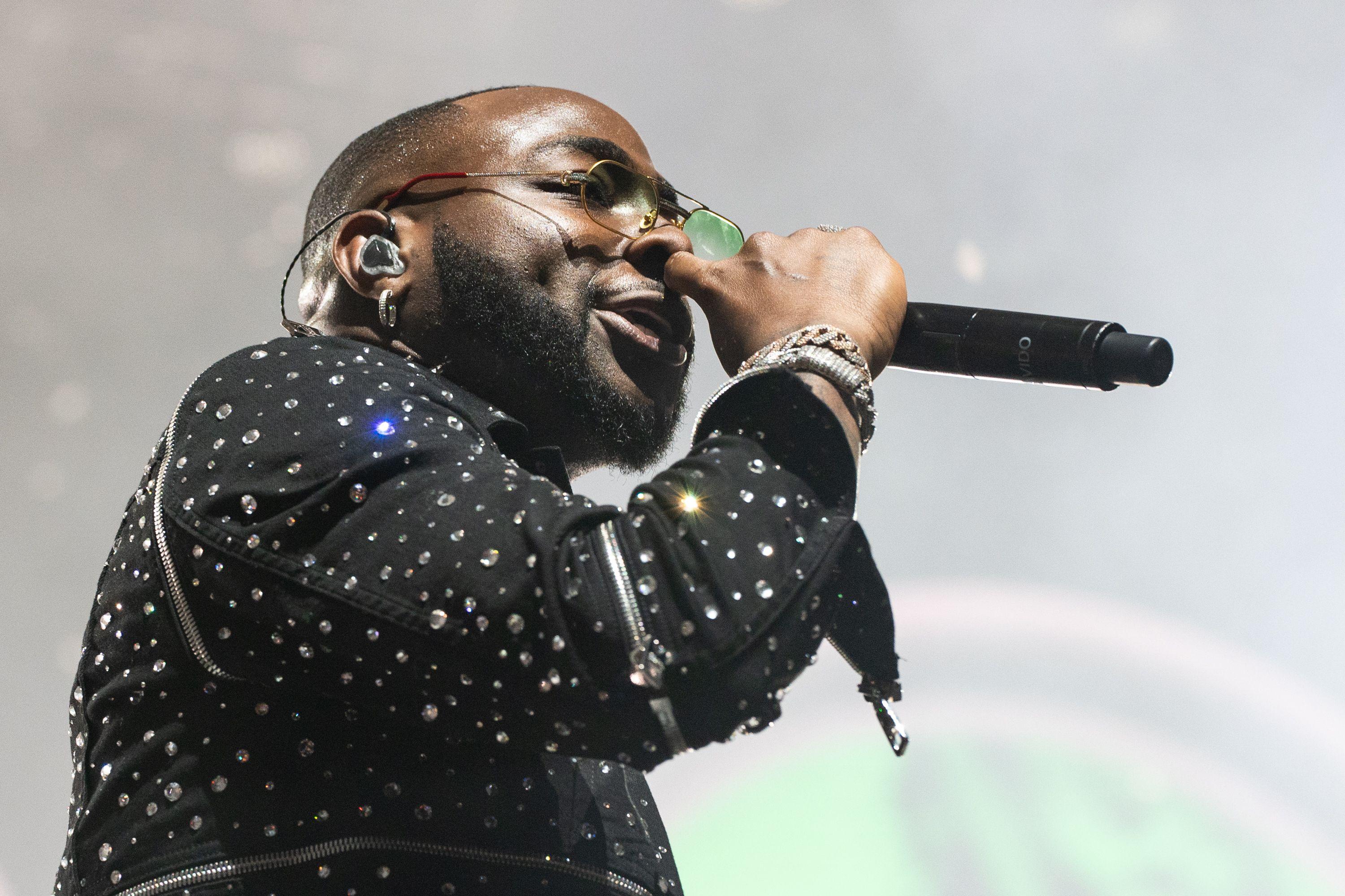 Davido : La star de l'afrobeats mise sur l'avenir électrique de l'Afrique