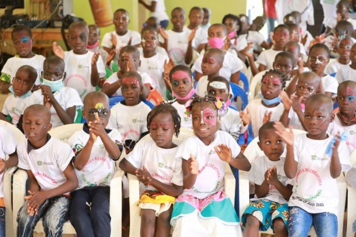 Village SOS de Yamoussoukro : Le Ministre Mamadou Touré aux côtés des tout-petits