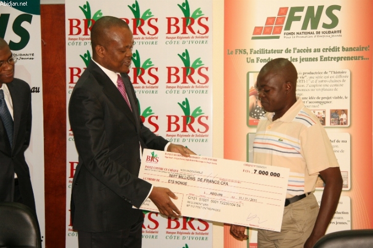 Promotion des AGR : sept bénéficiaires ivoiriens reçoivent 35 millions FCFA.