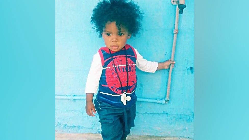 Pris entre deux feux - les victimes de la guerre des gangs au Cap