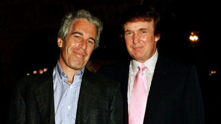 La Maison Blanche réagit après que des informations ont révélé que Trump était cité dans les dossiers Epstein