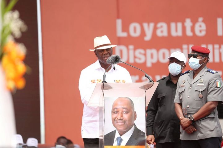 Hommage au Premier Ministre : 