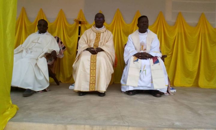 Bouaké : Messe d’action de grâce / L’Abbé Richard Yao N’Dri : « Que les divergences politiques n’entravent pas la liberté »