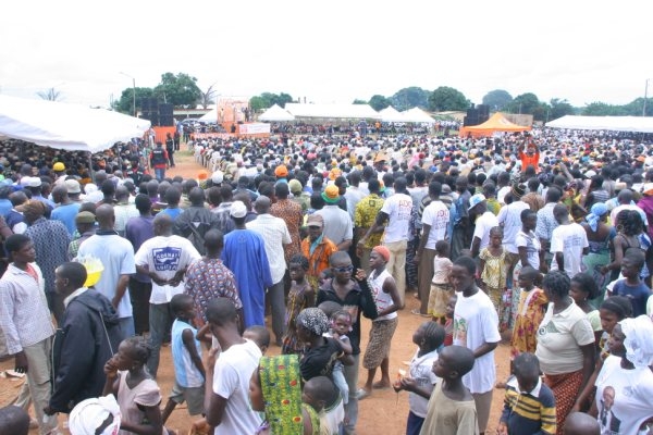Côte d`Ivoire : des manifestants assiègent un tribunal pour protester contre leur radiation de la liste électorale