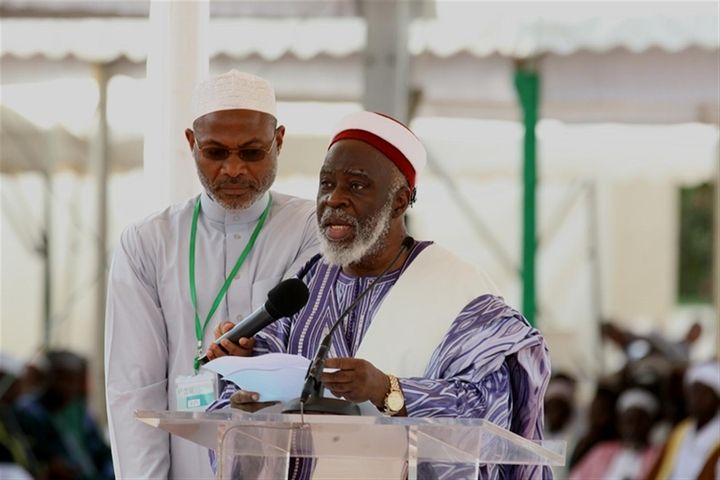 Le président de la République fait des dons aux Imams, en prélude au jeûne