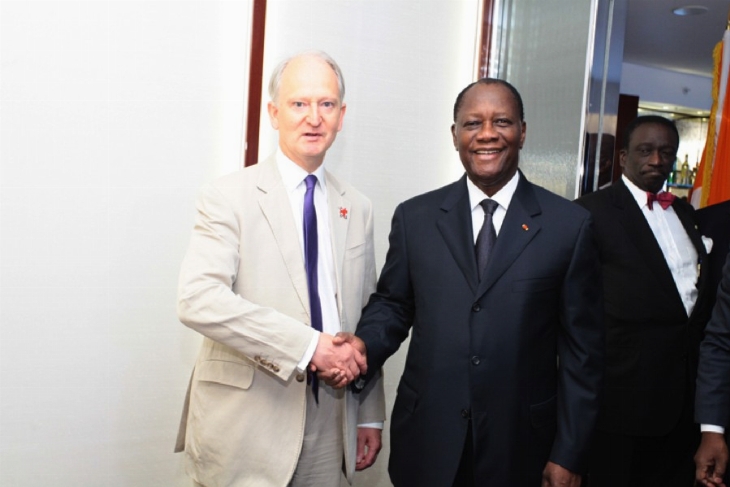 En visite au Royaume Uni : le chef de l’Etat a reçu les athlètes ivoiriens et le ministre britannique Henry Belligham