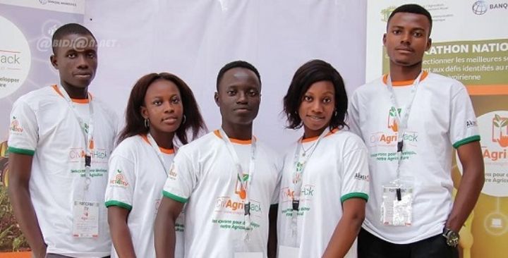 Les Ingénieurs du Virtuel, vainqueurs de la compétition CivAgriHack 2018 à Daloa