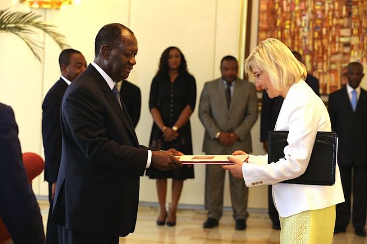 Le Chef de l’Etat a reçu les lettres de créance de deux nouveaux Ambassadeurs et échangé avec le Ministre gabonais de la Défense