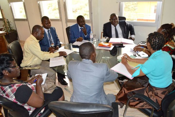 Fonction publique: deux syndicats reçus par le ministre Bacongo