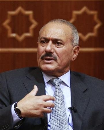 Ali Abdallah Saleh arrive blessé à Ryad, inquiétude au Yémen