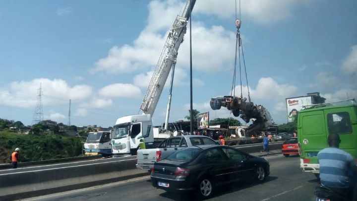 La remorque causant l’embouteillage sur l’axe Yopougon-Adjamé retirée