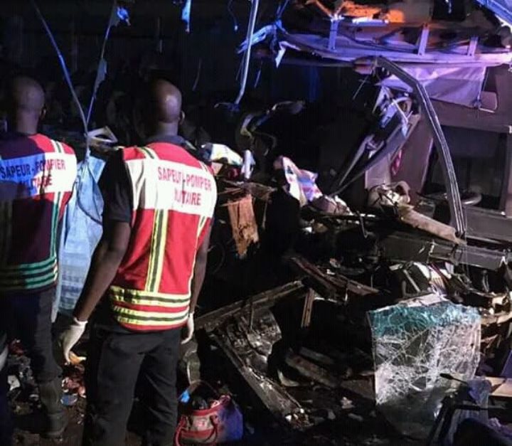 Côte d'Ivoire : une collision entre un camion citerne et un car de transport fait 46 victimes au corridor sud de Yamoussoukro (Pompiers)