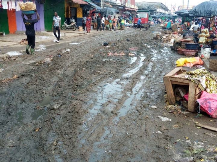 Marché Adjamé-Roxy : Après la pluie, ce dimanche, les rues complètement inaccessibles