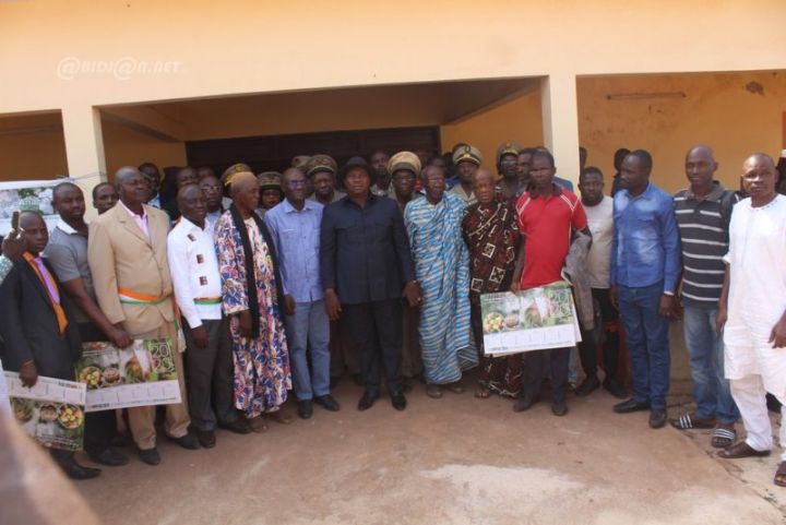 Koun-Fao (Est): le gouvernement invite la population à mettre fin au trafic de l’anacarde vers le Ghana