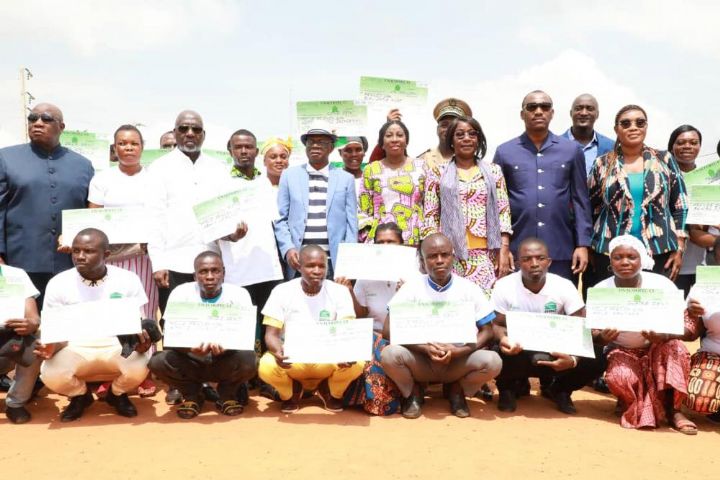 Agir pour les jeunes dans le Gôh : 515 jeunes reçoivent environ 250 millions