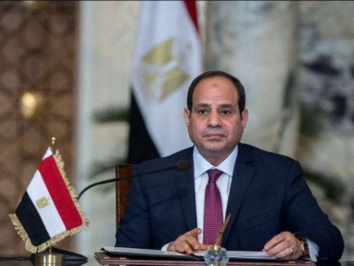 Super Prix Grand Bâtisseur 2020 : Abdel Fattah al-Sissi, Président de la République d’Egypte reçoit son trophée lors de l’assemblée annuelle de la BAD le 25 Août 2020.