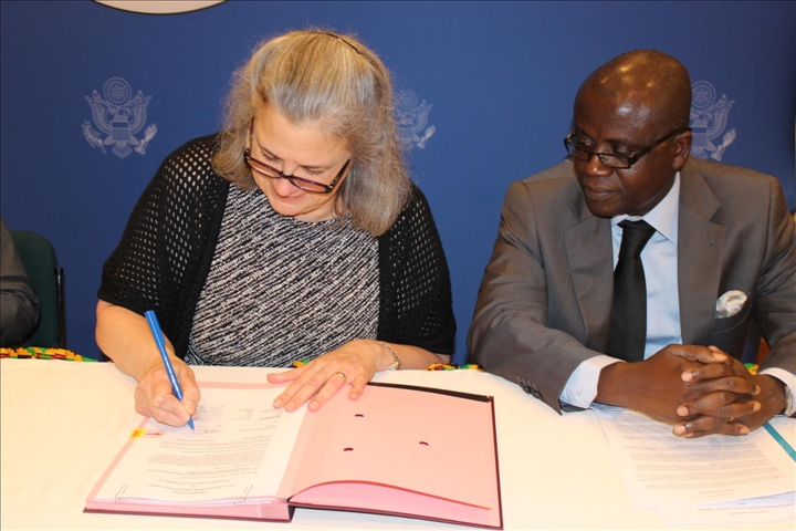 Lutte contre les violences basées sur le genre : Les Etats-Unis octroient 10 millions Fcfa à Transparency justice