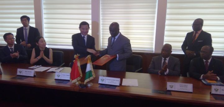 Coopération sino-ivoirienne/ Echanges de lettres pour l’accès de 500 villages ivoiriens à la télévision satellite