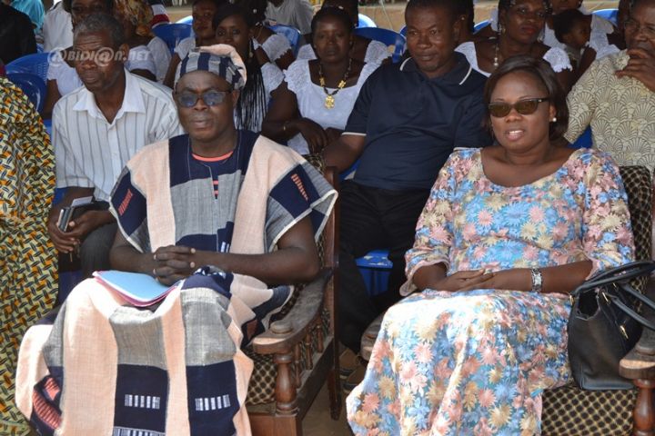 Société:  La Fondation Maman Koné Colette  fait des dons à l’Association Wobeh-Wognon