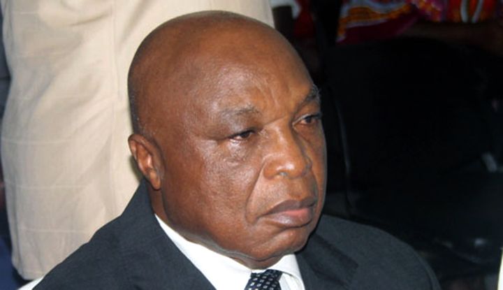 Côte d’Ivoire: 2 ans après son arrestation, l’ex-ministre Assoa Adou devant la justice