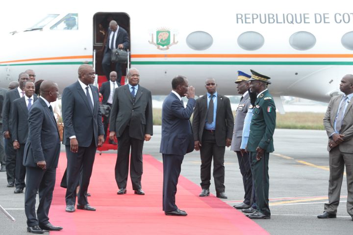 Après un sejour en France: le président Ouattara est rentré hier