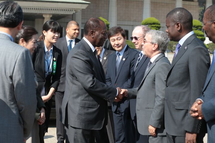 Le Chef de l’Etat a visité le Palais de Gyeongbokgung avant de quitter Séoul